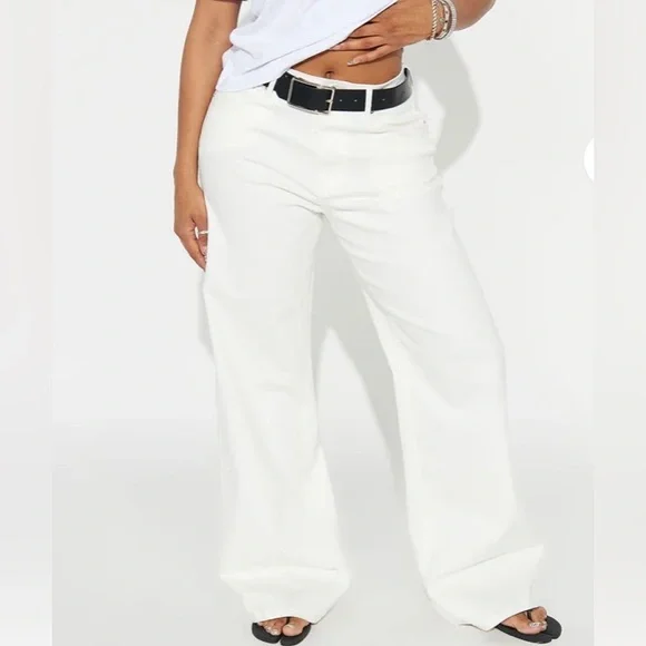NEW Fashion Nova High Waist Wide Leg Jeans Medium Stretch White Size 9 or 29 - Picture 1 of 11